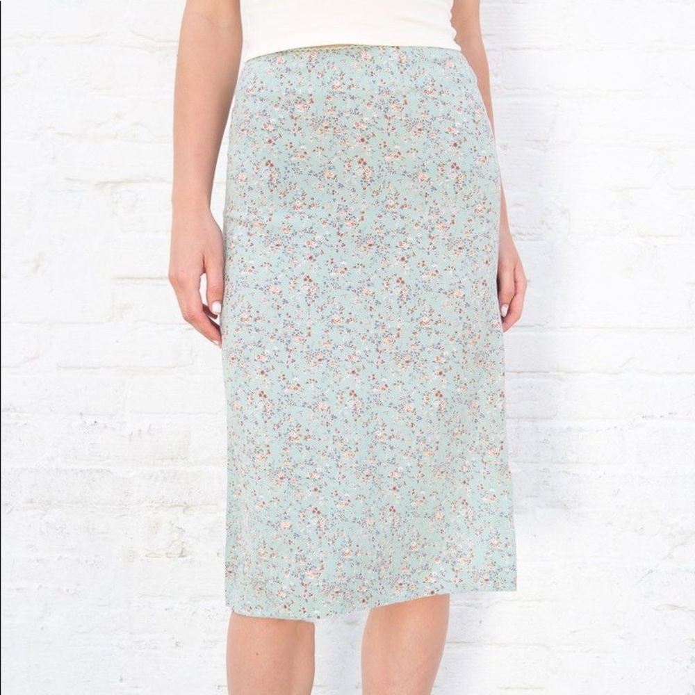 Brandy Melville green floral phoebe skirt NWT